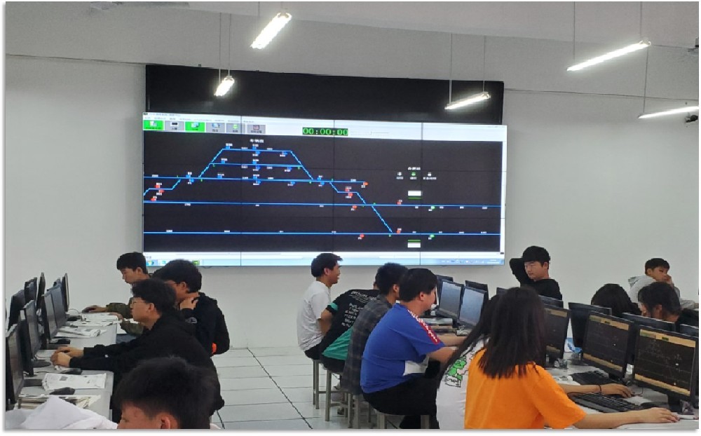合肥工业学校城市轨道交通信号维护专业
