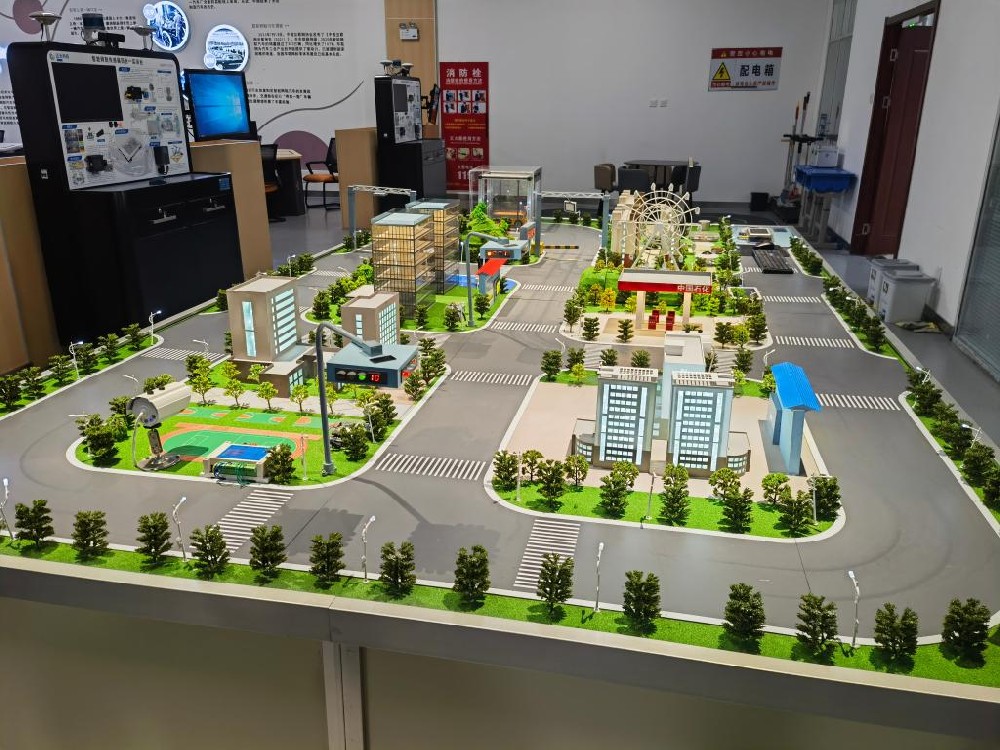 合肥工业学校智能网联汽车技术专业